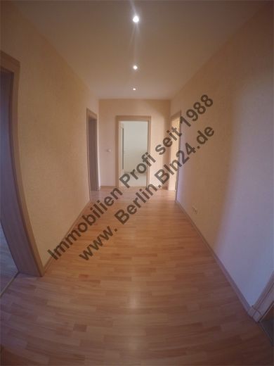 Mietwohnung - 2er WG tauglich - saniert - Wannen- und DuschBad mit Fenster – GP - 29-08-2016 001