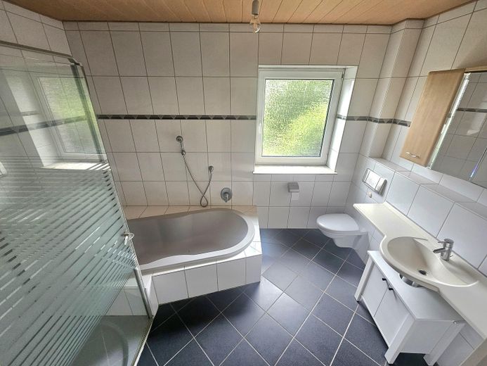 Amplia casa bifamiliar/zona de uso mixto, 280 m² – Foto 9