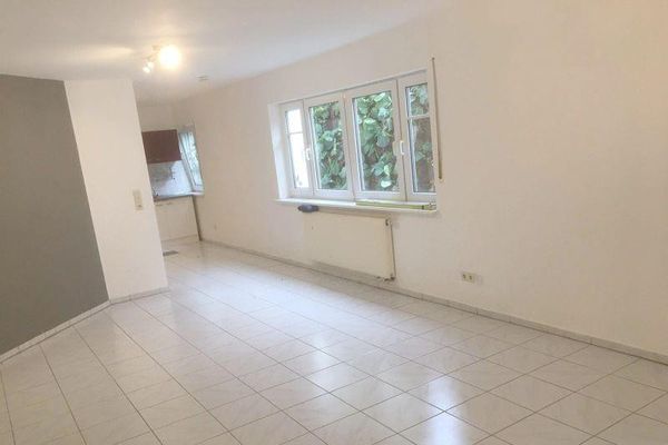 Sehr schöne, helle  1 Zi- Wohnung mit EBK und AA  in Heidelberg