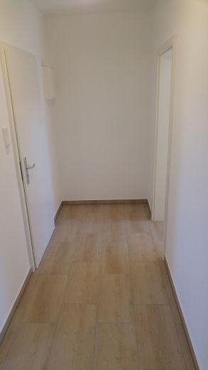 Topsanierte DG Wohnung, WG geeignet, Einbauküche, zentral – Foto 29