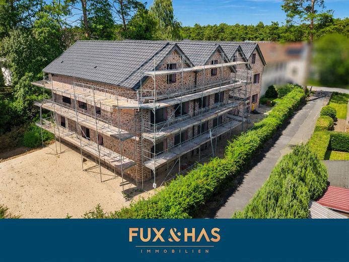 Schöner wohnen in Heukamps Tannen! Energieeffizienter Neubau! 7 Zimmer! – Bild 1