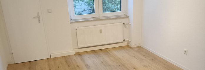 Ruim 3-kamerappartement in een oud gebouw in Hörde | 86 m² | Balkon | gerenoveerd | zonder makelaarscourtage / nieuw dak – Schlafzimmer