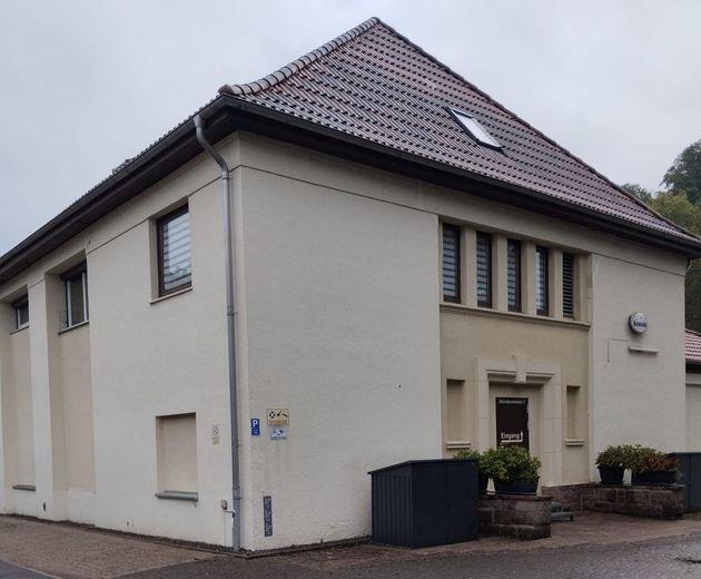 Gewerbefläche zu vermieten 350 qm Lager Büro Produktion in Bodenwerder WC Küche – Bild (9)