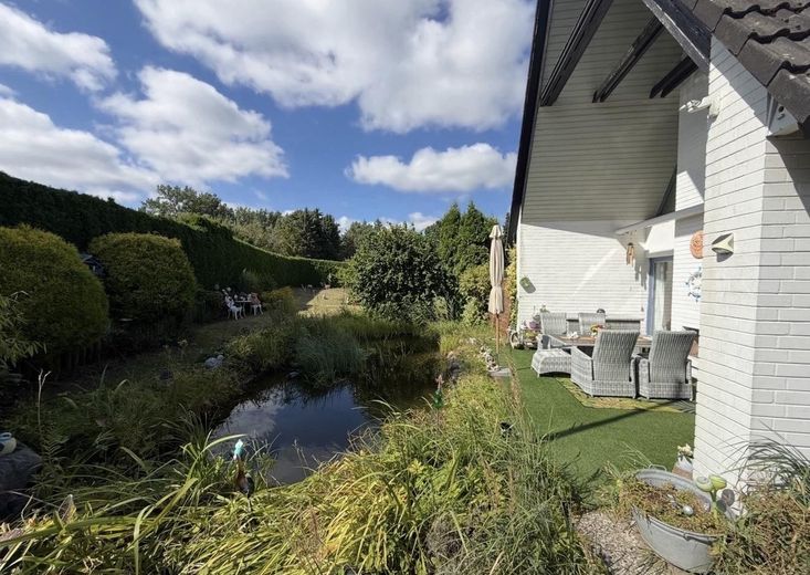 Four Units. An Exceptional Property – Photo 3
