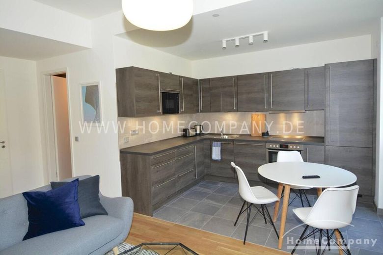 2-Zimmer-Wohnung mit Spreeblick in Tiergarten, Berlin, möbliert – 50b2d2dc18d64b93d8834cb401ee8c4a546ee27d.jpg