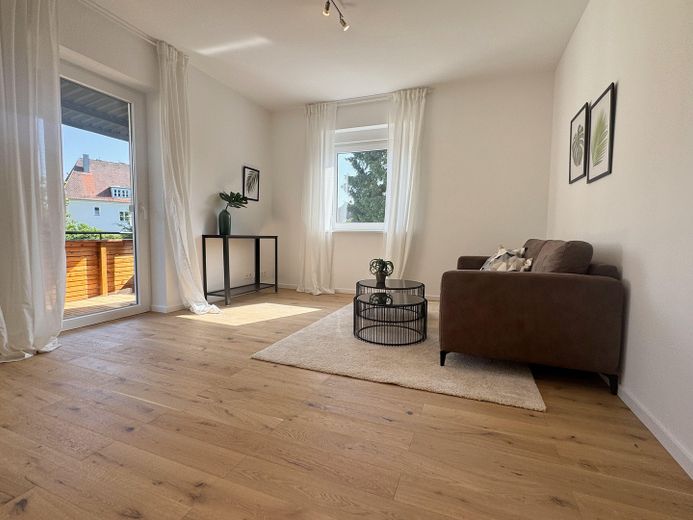 05 Wohnzimmer 
