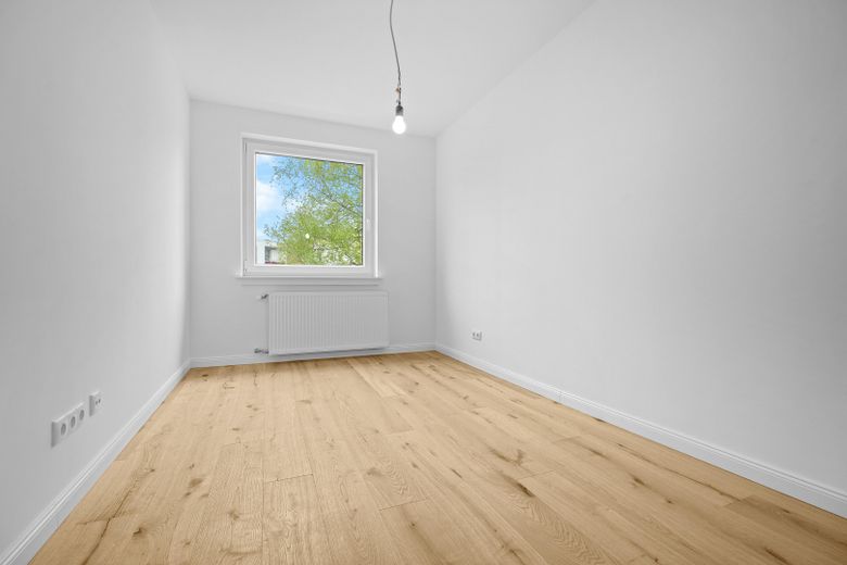 Balkon ve garajlı, yeni yenilenmiş 3 odalı daire – Fotoğraf 11