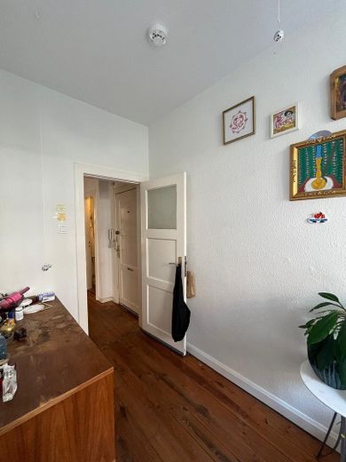 Suitable for a shared flat, 2 balconies(!), quiet side street, good infrastructure – 21 - kleines zimmer