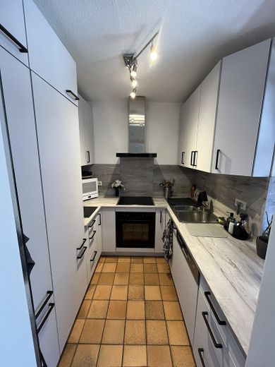 Stilvolles Einfamilienhaus mit Einliegerwohnung – Einliegerwohnung