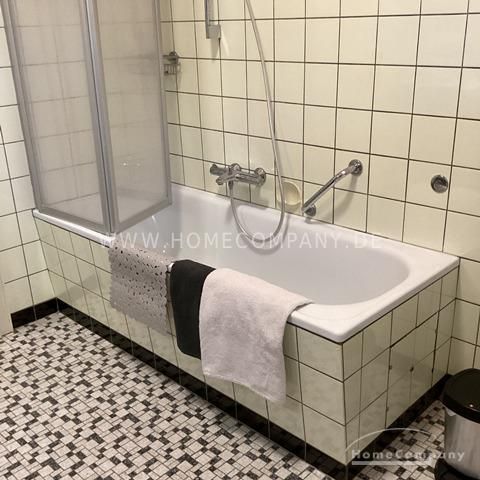Bückeburg, Schöne Dreizimmerwohnung in ehemaligen Pfarrhaus – fc0ce66375b59e105394554accb0617e58e6fe16.jpg