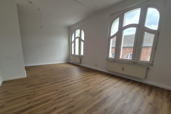 2-room apartment on an upper floor