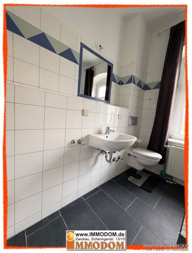 2-Zimmer-Hochparterre-Wohnung mit EINBAUKÜCHE zu verkaufen! – Waschmaschinenanschluss im Bad