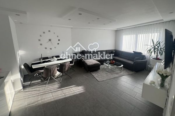 Elegante appartamento di 3 locali con cucina componibile ad Augsburg-Oberhausen/Bärenwirt