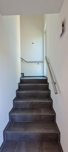 Neuwertiges Reihenmittelhaus in Bad Säckingen Wallbach – Treppenaufgang