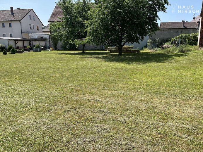 Grundstück