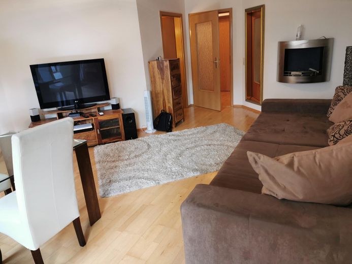 Bannewitz - voll möblierte Zwei-Raum-Wohnung – Wohnzimmer