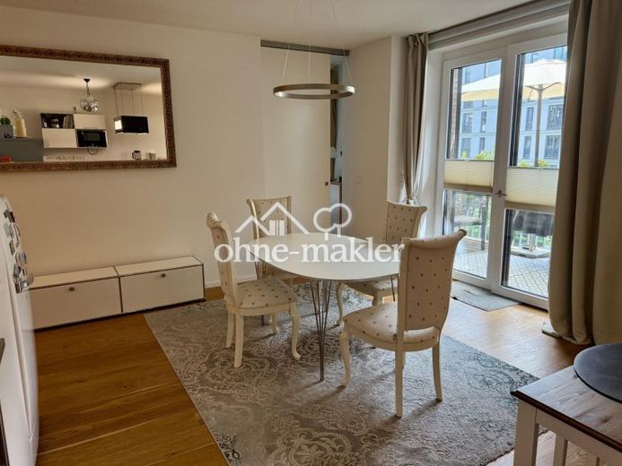 Geschmackvolle Wohnung mit vier Zimmern, Balkon und Privatterrasse in HafenCity, Hamburg – Foto 1