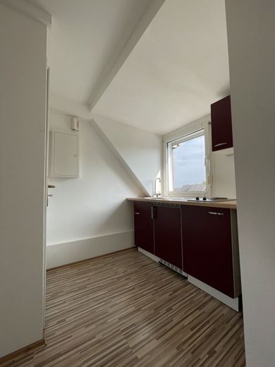 Charmantes Reihenmittelhaus mit Wintergarten, Terrasse &amp; moderner Technik in Mannheim-Herzogenried – Küche_DG