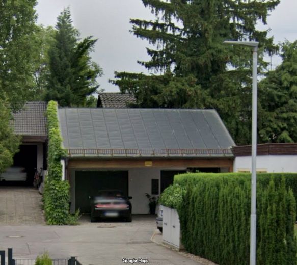 Posizione privilegiata di Bad Füssing – zona termale 1. A soli 5 minuti dalle terme Therme 1. Possibile anche l’acquisto di una parte!! – Zufahrt z. Grundstück -Carport