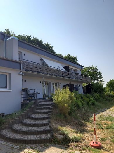 Mehrfamilienhaus 9 Wohnungen voll vermietet in Malente – West Ansicht Terrassen/Balkone