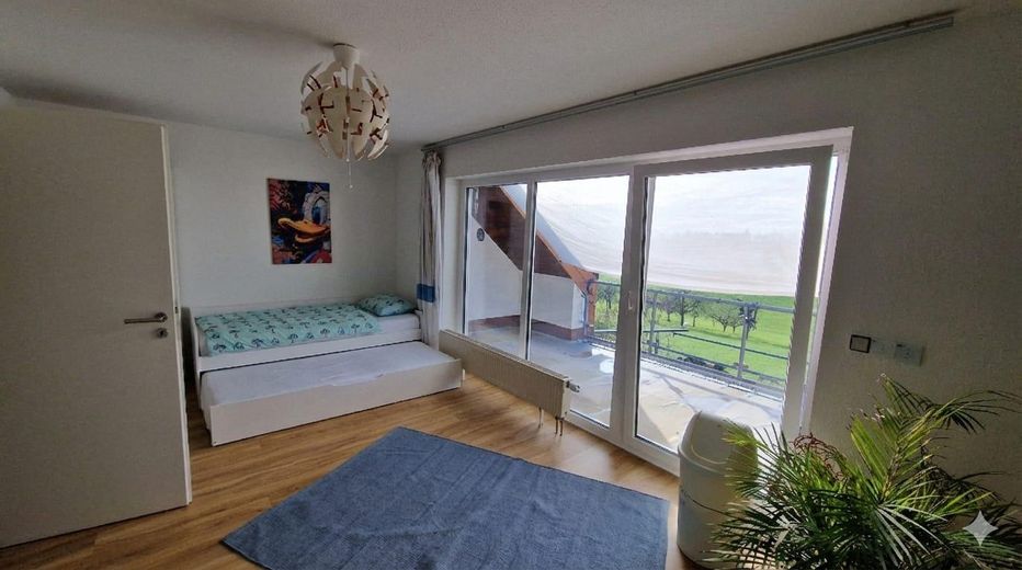 Lichtdurchflutete Immobilie in zentraler Lage in Freiamt – Kinderzimmer 1 von 4/5