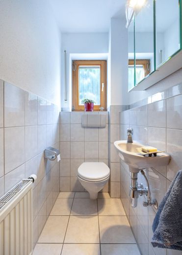3,5-Zimmer-Wohnung mit großer Sonnenterrasse + Garten – Foto 13