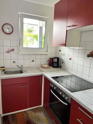 From 01.12 - 1-room apartment, 5 min from Völki - fully furnished, incl. utilities + electricity + internet – Grün vor dem Fenster