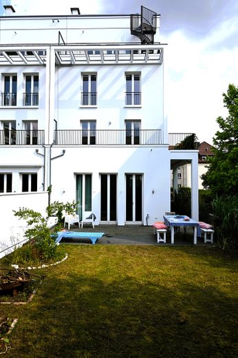 Rückansicht Garten, Terrasse
