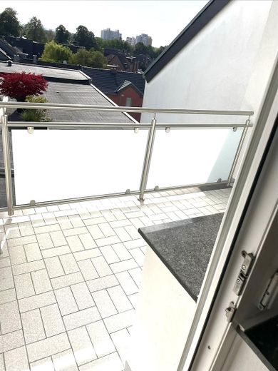 Apartamento de 2 habitaciones, aprox. 92 m², con balcón – Foto 10