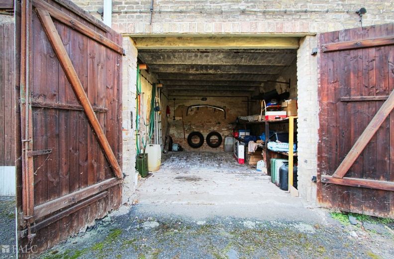 Blick in eine Garage