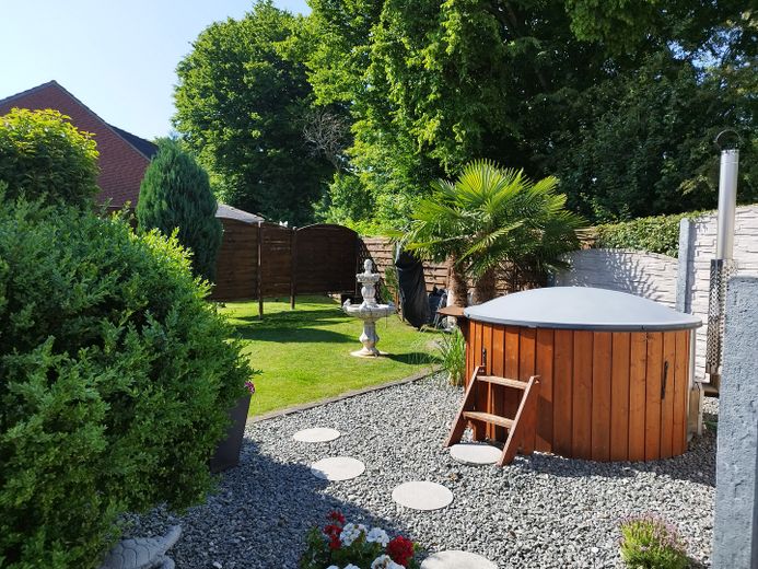 Reihenendhaus mit 560 m2 Grundstück, Garage & Terrasse. Ideal für kleine Familien, Paare und Singles – Foto 4