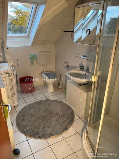 2 Zi.Whg., möbliert, mit Balkon. – f47c67e0f3e6f804f044f462f68662ca2a228cb2.jpg
