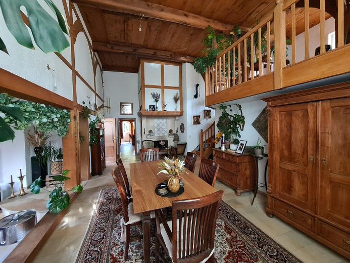Historisches Bauernhaus mit Galerie, Kamin & Garten - stilvoll saniertes Wohnen mit Charakter – Kaminzimmer