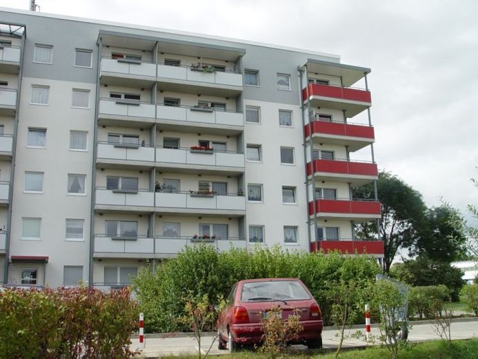 Super Stellplatz für Ihr Auto! – Foto 1