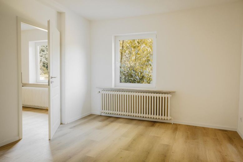 Erstbezug nach Sanierung: Wohnen mit Fachwerkcharme in Geesthacht – Schlafzimmer 1