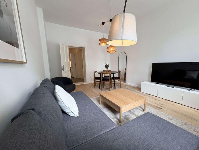 Helle und vollständig möblierte 3-Zimmer-Wohnung im Herzen von Berlin-Friedrichshain – Foto 15