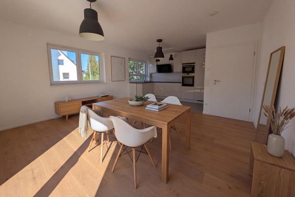 Moderne 2-Zimmer-Wohnung mit großem Balkon und TG-Stellplatz in München-Obermenzing – provisionsfrei