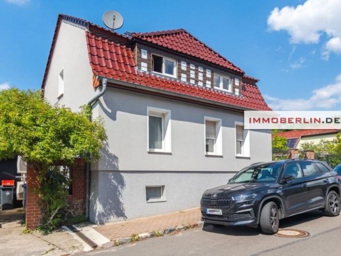 IMMOBERLIN.DE - Märkische Schweiz’te seçkin konum! Yerleşim merkezinde bahçe huzuru ve geniş manzaraya sahip seçkin ev – Fotoğraf 1