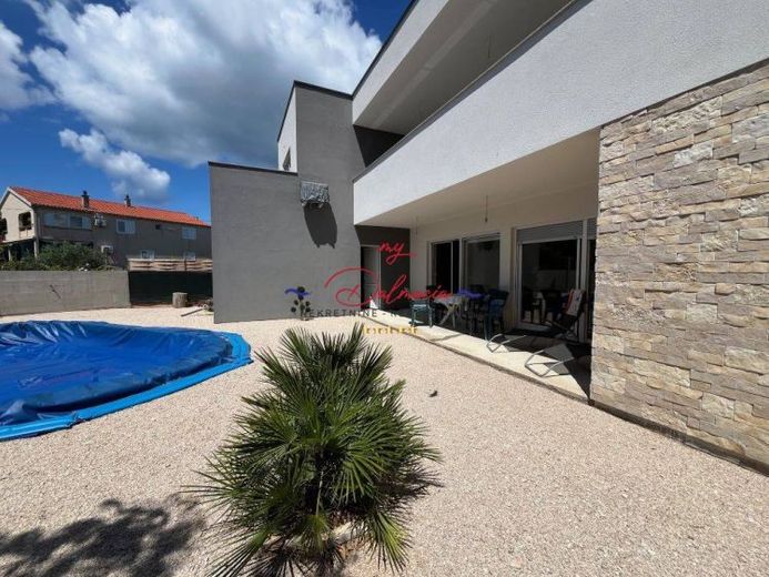 Vir, Haus, 4 Schlafzimmer Garage, Pool-zum fertigstellen – Foto 1