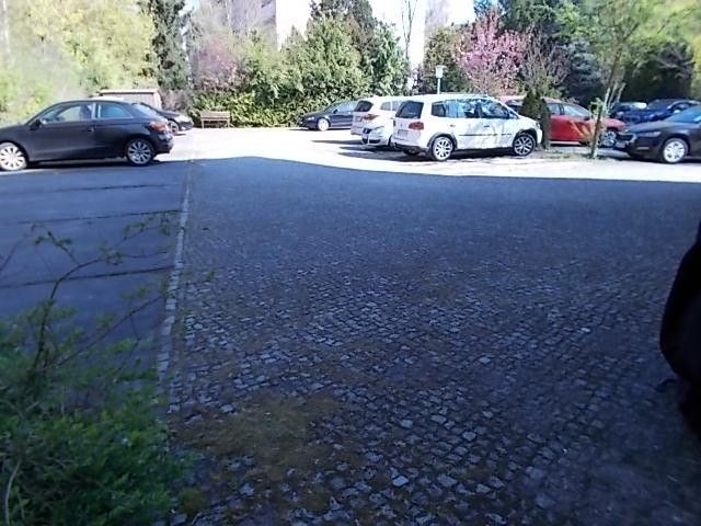 RESERVIERT  Schäfersee-Nähe! Bezugsfrei, lebendig – Parkplatz