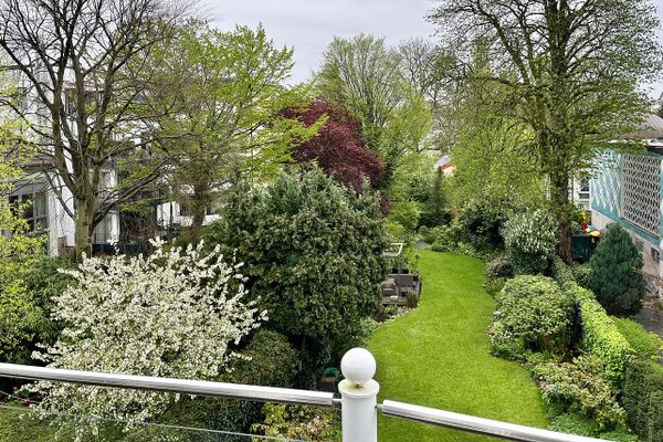 Exklusive Alster-Penthousewohnung mit 132 m² in Hamburg-Uhlenhorst
