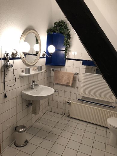 Eins der anderen Badezimmer