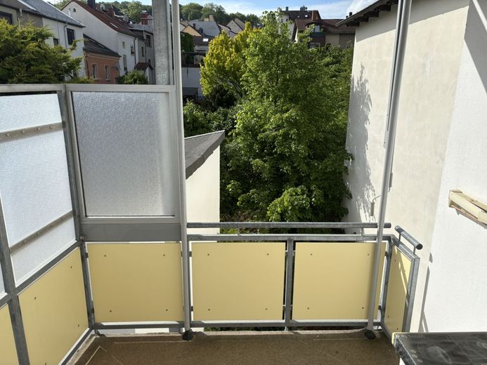 leerstehende möblierte 2-Zimmer-Wohnung mit Balkon im Stadtzentrum von Gera - ca. 47m² zur Kapitalanlage oder Eigennutzung – 260514_ETW_2.OG_rechts_LJS20_G_Bilder_022_Balkon