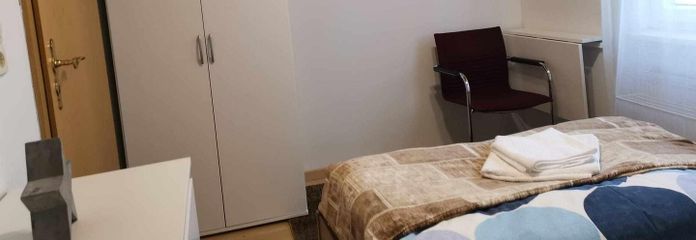 Möbliertes Zimmer in einer 3 Zimmer WG