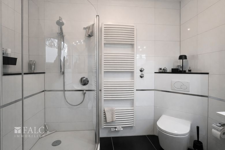 Exklusiver Bungalow * Privatgarten * Sonnenterrasse * Düsseldorf-Stockum – Badezimmer