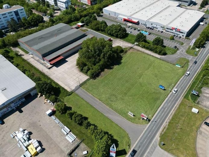 Gewerbegrundstück in expponierter Lage – Bild 1