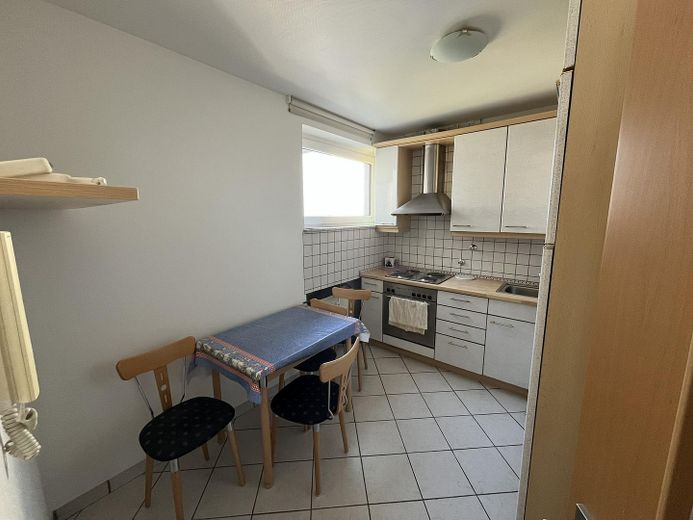 Traumhafte 3-Zimmer-Wohnung mit 2 Balkonen – Sitzecke in der Küche