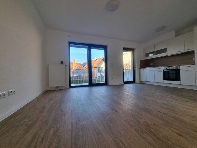 Haus statt Wohnung: 3-ZKB+Garten+Terrasse+Garagen – Wohnen/Kochen/Essen