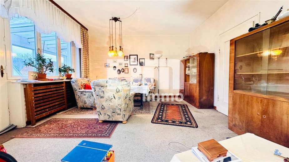Villenartiges 1-3 Familienhaus mit viel Platz für die große Familie und viele weitere Möglichkeiten – OG 1 Esszimmer / Wohnzimmer offen / Zugang Balkon