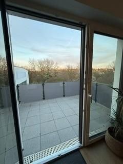 Schöne 2-Zimmer Wohnung mit Balkon im Neubau – Balkon
